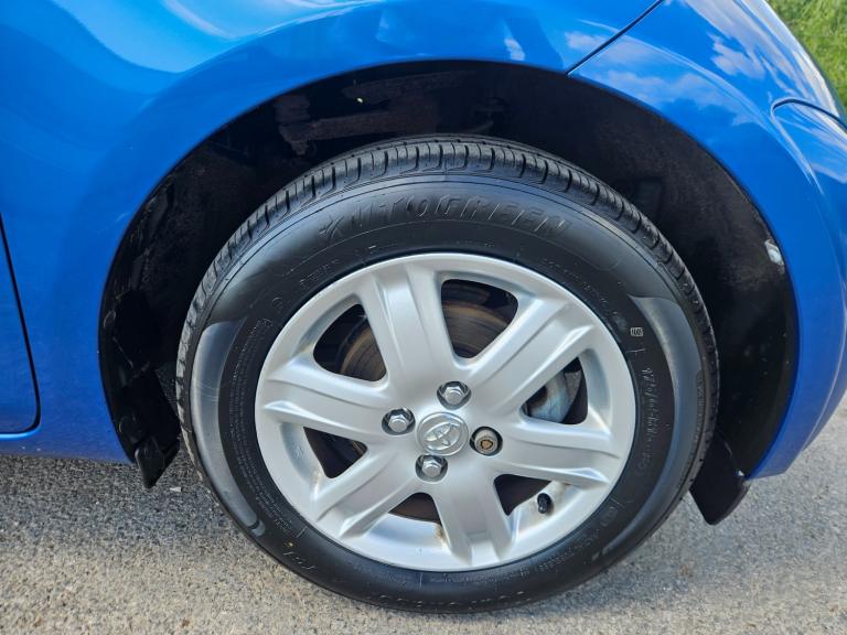 2011 Toyota IQ 1.0 VVT-i 3dr HATCHBACK Petrol Manual