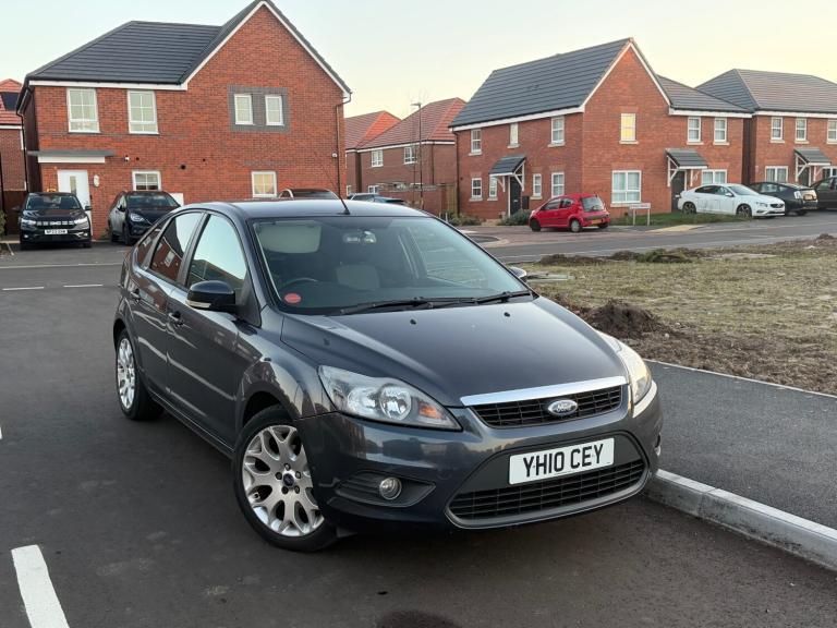 2010 Ford Focus 1.6 Zetec 5dr HATCHBACK Petrol Manual