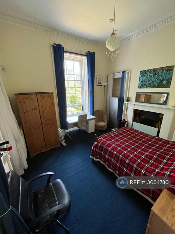 Studio flat in Hillhead, Glasgow, G12 (#3064780)