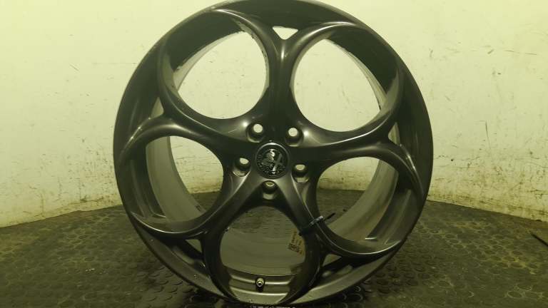 Alfa Romeo Giulia Alloy Wheel 19 Inch 5x110 Et33 8j 2014-2026 156158669
