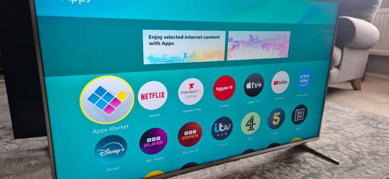 Panasonic 40" 4K HDR Smart TV (TX-40EX600B)