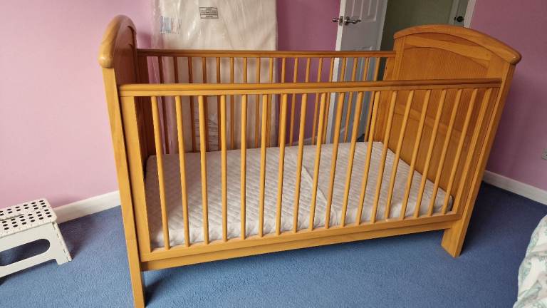 Cosatto Hogarth 3-in-1 Cot Bed - Light Country Pine