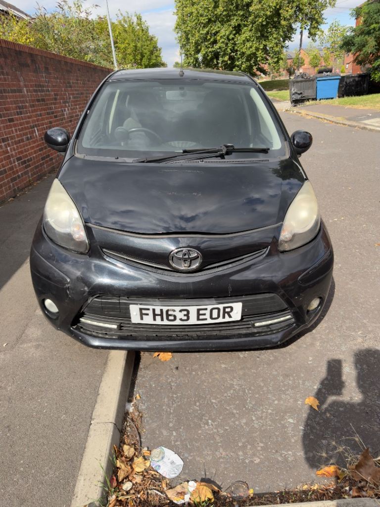 Toyota, AYGO, Hatchback, 2014, Manual, 998 (cc), 5 doors