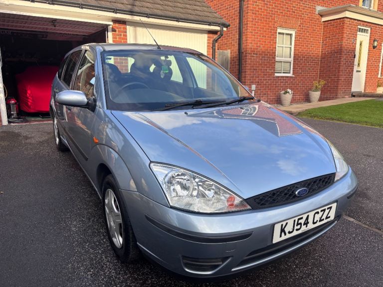 Focus 1.4 LX ONLY 40,600 miles