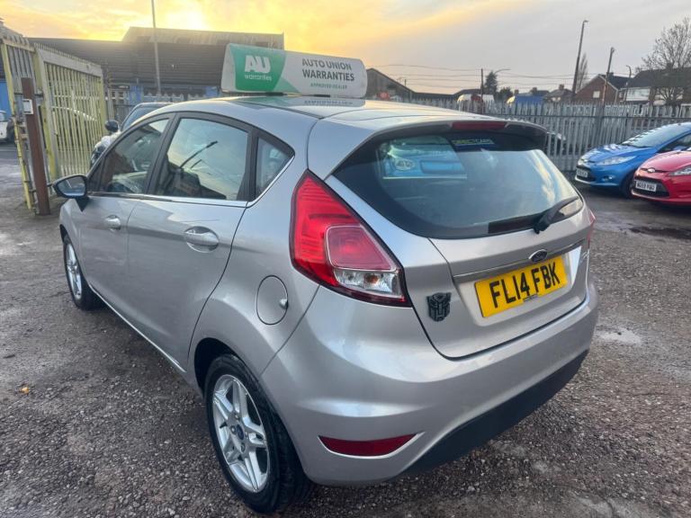 2014 Ford Fiesta 1.6 Zetec 5dr Powershift HATCHBACK PETROL Automatic