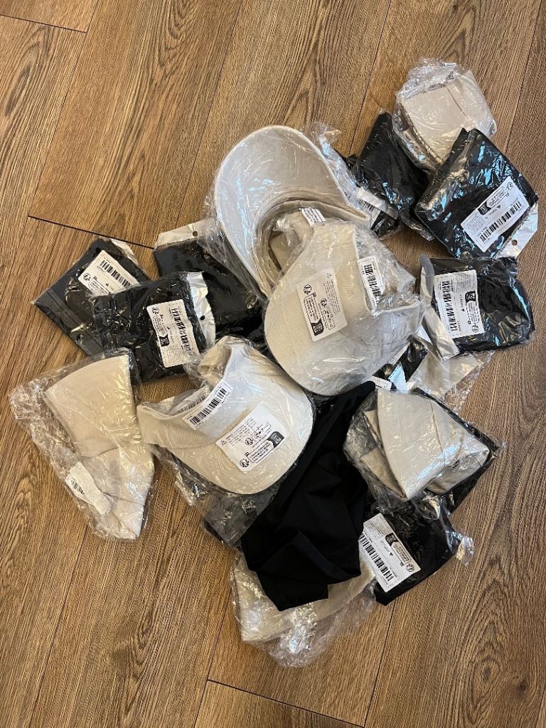 Job lot summer hats, caps and snoods over 20 pieces 