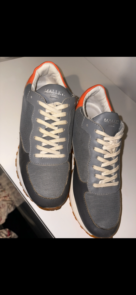 Tommy mallet trainers size 8 