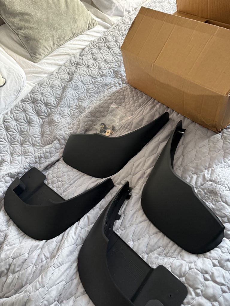 Range Rover sport mud flaps 