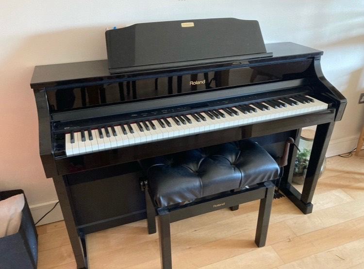 Roland Digital Piano HP508 - gloss black