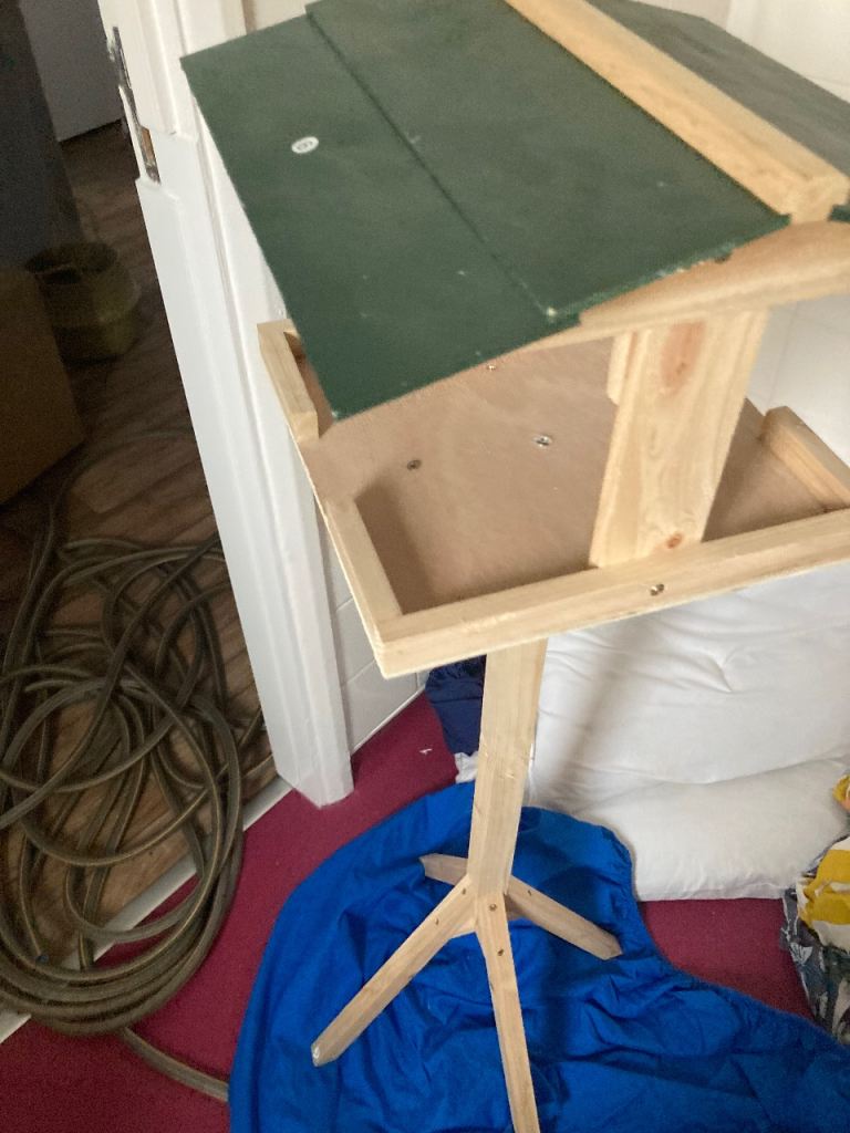 New bird house new hegehog house ten each 