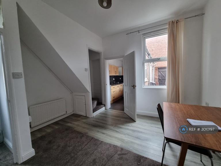 3 bedroom house in Holly St, Middlesbrough, TS1 (3 bed) (#3010197)