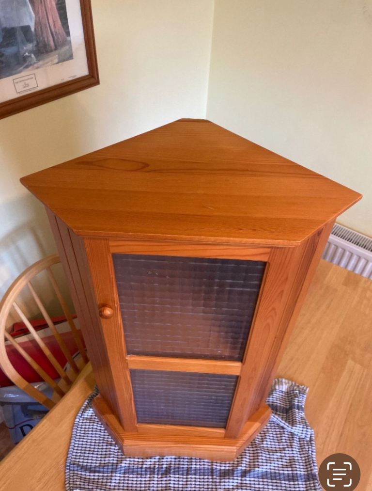 3 items Small corner unit,table,side table