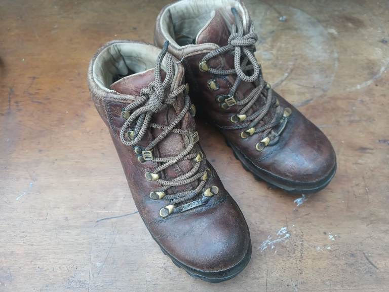 Brasher Lady GTX women's walking boots, size UK 5