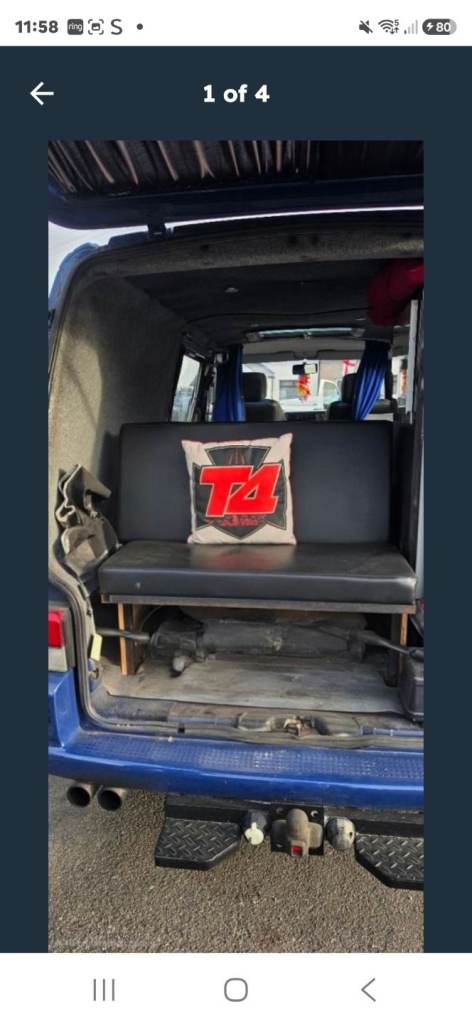 T4 rock roll bed with belts