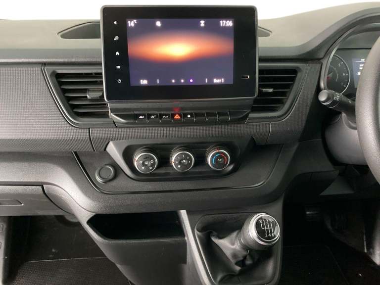 2022 Renault Trafic SL28 Blue dCi 130 Business+ Van PANEL VAN DIESEL Manual