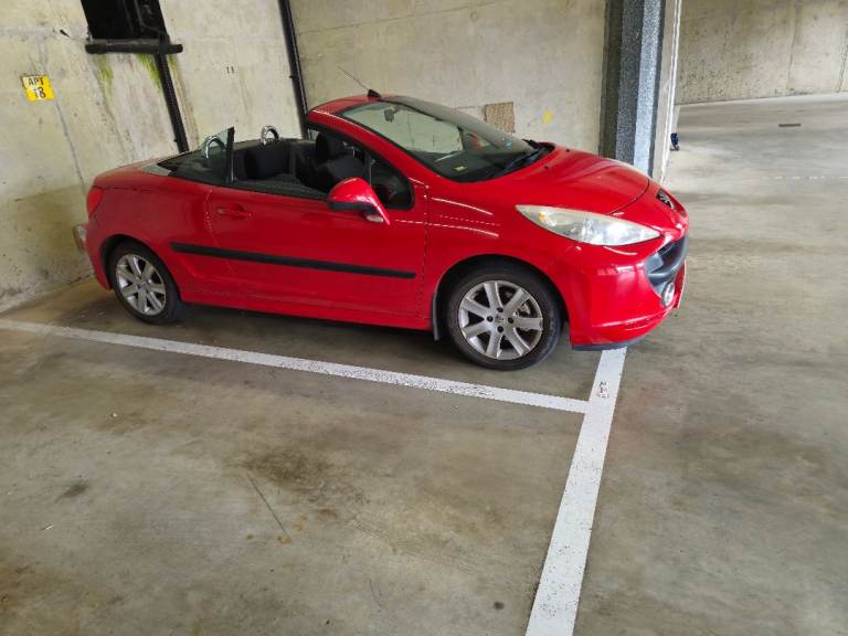 Peugeot, 207, Convertible, 2008, Manual, 1598 (cc), 2 doors