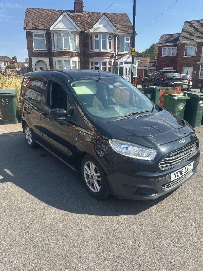 Ford, TRANSIT COURIER, Panel Van, 2016, Manual, 1562 (cc)