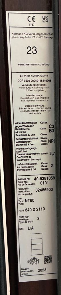 External personnel garage door