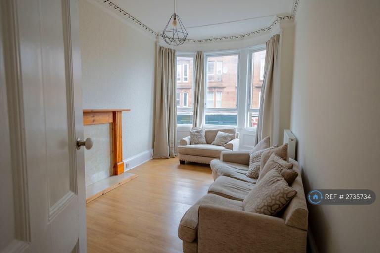 1 bedroom flat in Calder Street, Glasgow, G42 (1 bed) (#2735734)