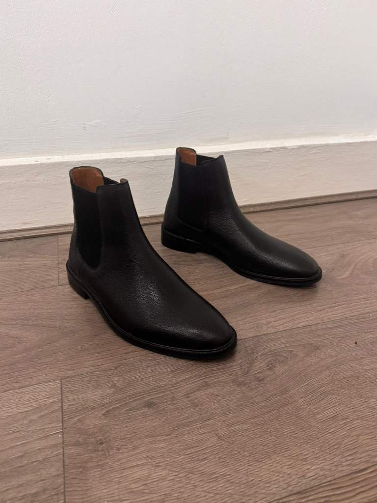 Brand New - Gomila Intersole Soroca Chelsea Boots (Black) UK 9.5
