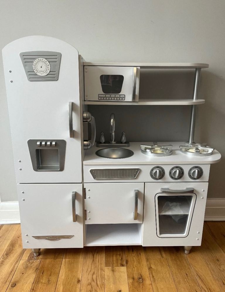 Kids Play Kitchen 