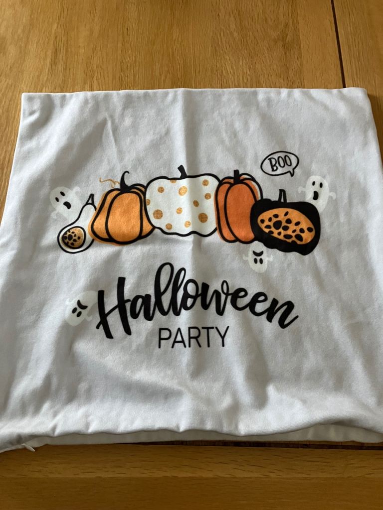 2 x Halloween cushion covers