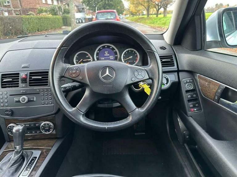 2007 Mercedes-Benz C Class 1.8 C200K Elegance Auto Euro 4 4dr Petrol Automatic