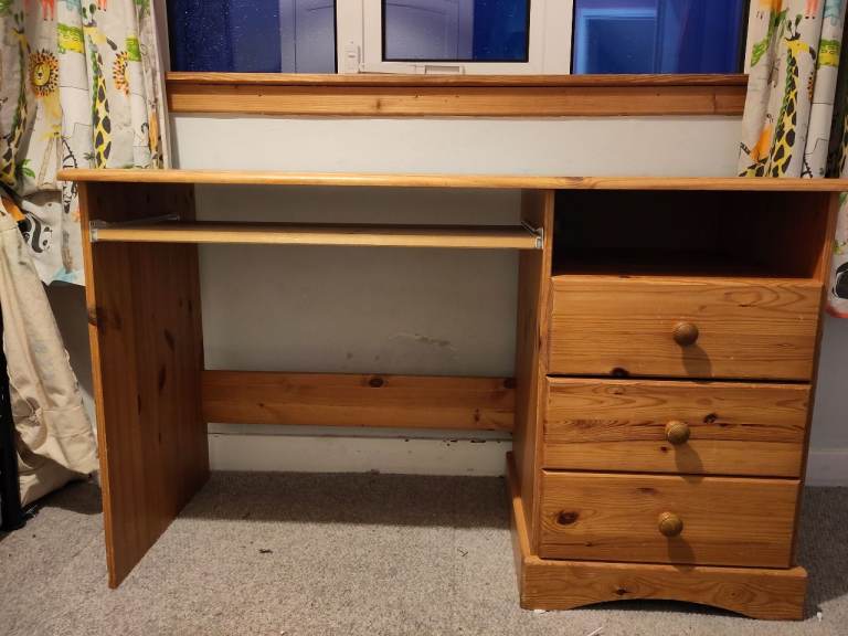 Wooden Desk with Drawers