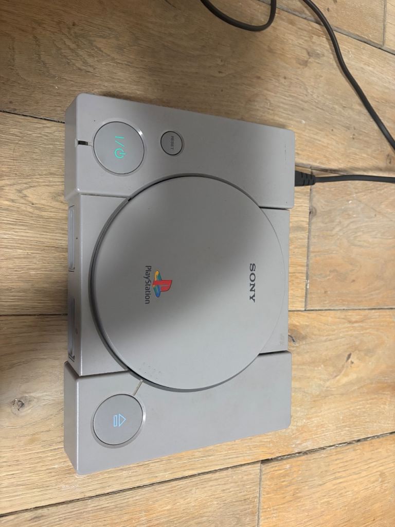 Original Sony PlayStation 1 (PS1) Console SCPH-7502 PAL
