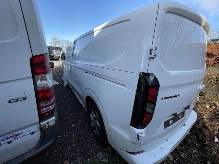 Ford Transit CUSTOM 2024 2025 New Shape SWB Side Loading Door Sliding Door White