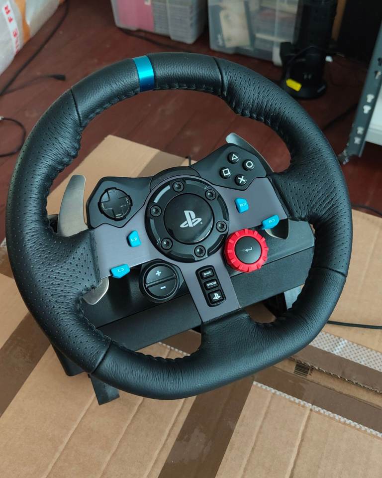 Logitech G29 steering wheel with pedals