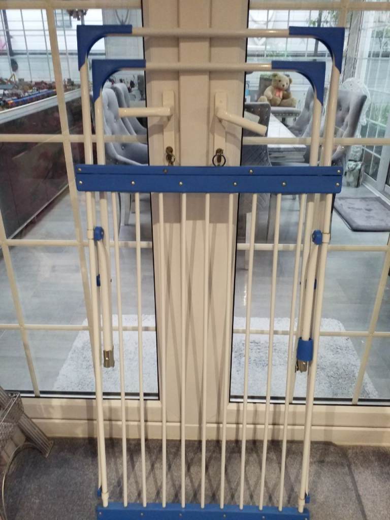 Clothes airer  - Blue and White