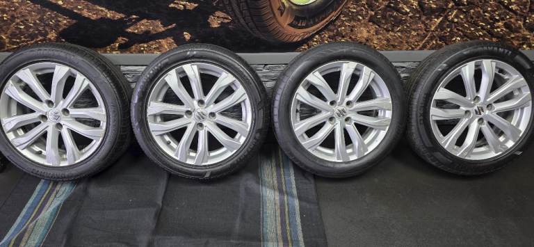Suzuki Swift Genuine 16 alloy wheels + 4 x tyres 185 55 16