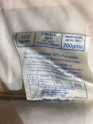 Single Winter duvet and 2 pillows - £9 (Wallisdown)