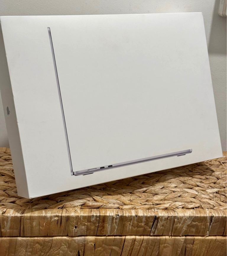 Apple MacBook Air M4 15 Inch 256GB 16GB