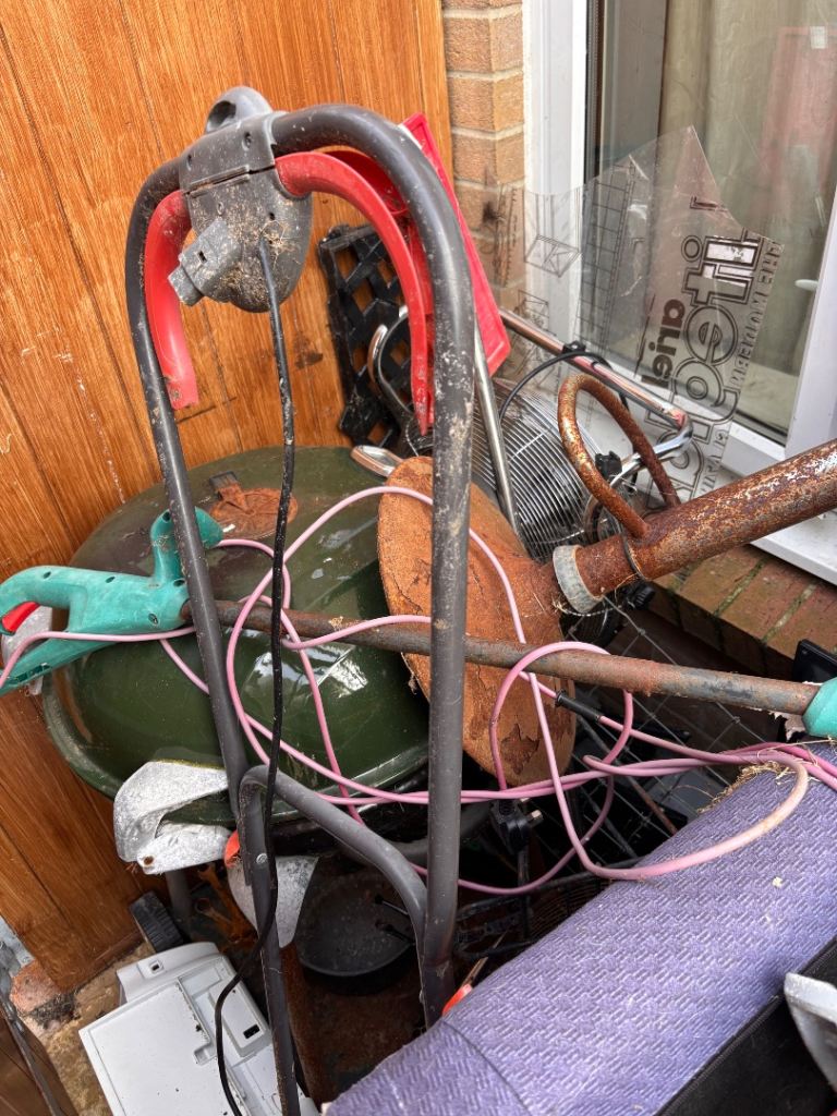 Free scrap metal 