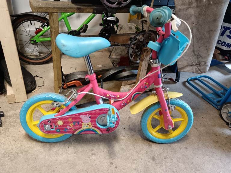 Pepa pig bicycle free to good home