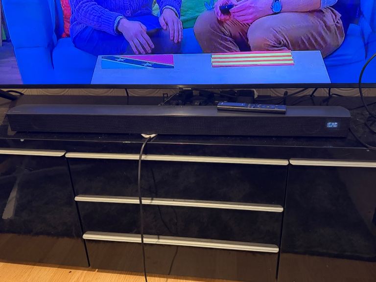 Samsung soundbar with wireless subwoofer