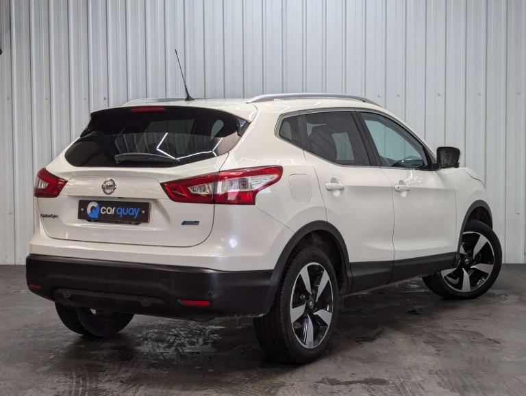 2015 Nissan Qashqai 1.5 Qashqai N-Tec+ dCi 5dr SUV Diesel Manual