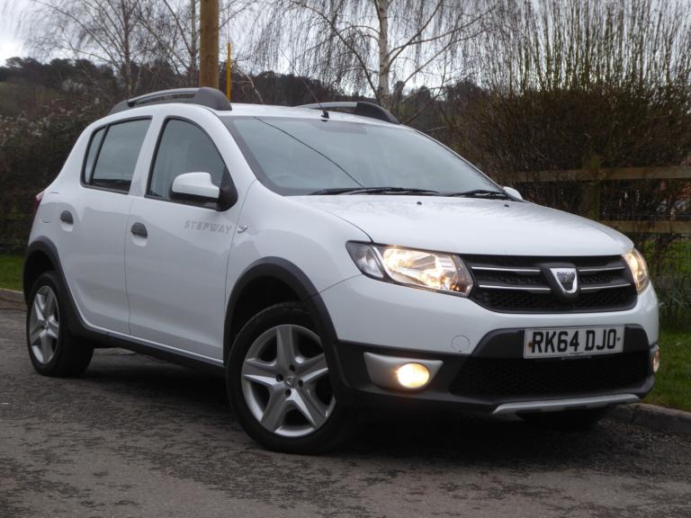 2014 Dacia Sandero Stepway 1.5 dCi Laureate 5dr £20 Road TAX HATCHBACK Diesel Manual