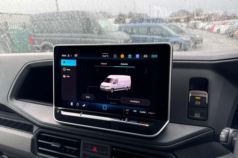 2025 Volkswagen Crafter 2.0 TDI 140PS Commerce Plus High Roof Van PANEL VAN DIESEL Manual