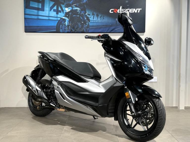 HONDA FORZA 300 NSS300 - 2018 BLACK -  8752 MILES - VGC