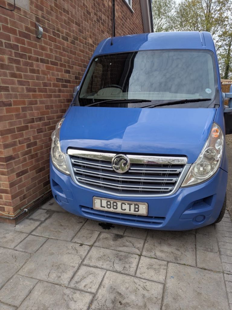 “Campervan 2.3 Diesel | Full Conversion | Hook-Up | 2 Leisure Batteries | Awning | £9,995