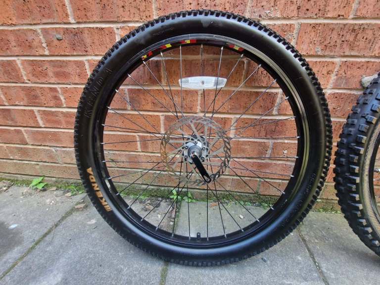 Carrera Bike Wheels set with Kenda  Tyres  24 X 2 .40 and 24 X 2.35 .
