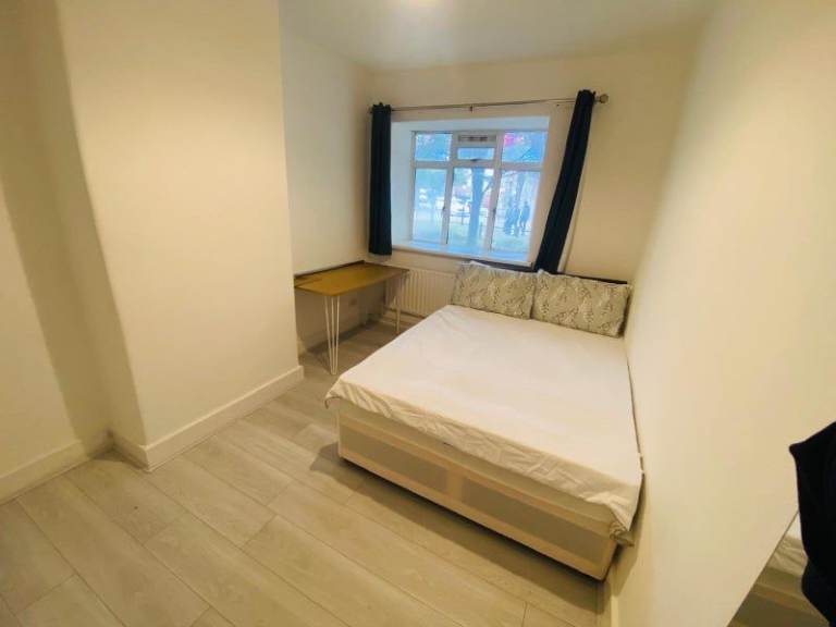 💕Amazing Rooms in Canary Wharf 🛌 Live in London’s Elite Financial District📍