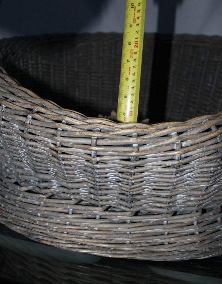 Elegant OKA Cox & Cox Dog Cat Bed Pet Basket Couch