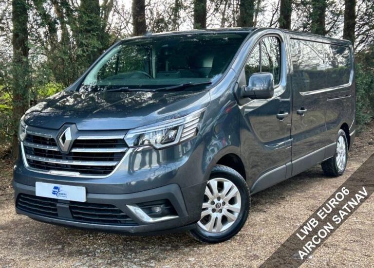 72(22) RENAULT TRAFIC SPORT LL30 L2 LWB 2.0dCi 130PS Euro6