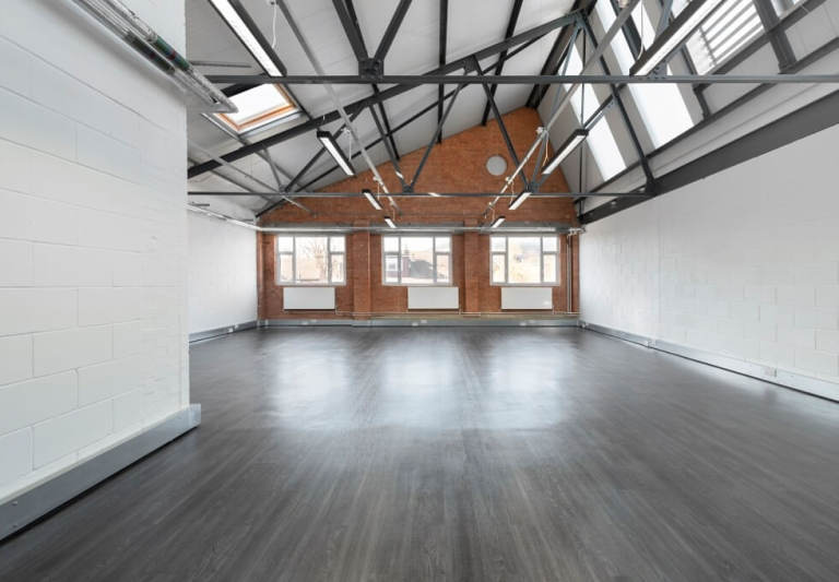 Private Offices From 7 to 55 desks in Chiswick W4