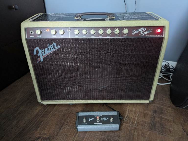 Fender Super-Sonic 60 1x12 Valve Combo (2010) – USA Made – Blonde/Oxblood