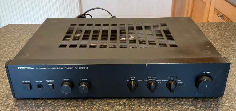 VINTAGE ROTEL RA-840BX3 Integrated Stereo Amplifier